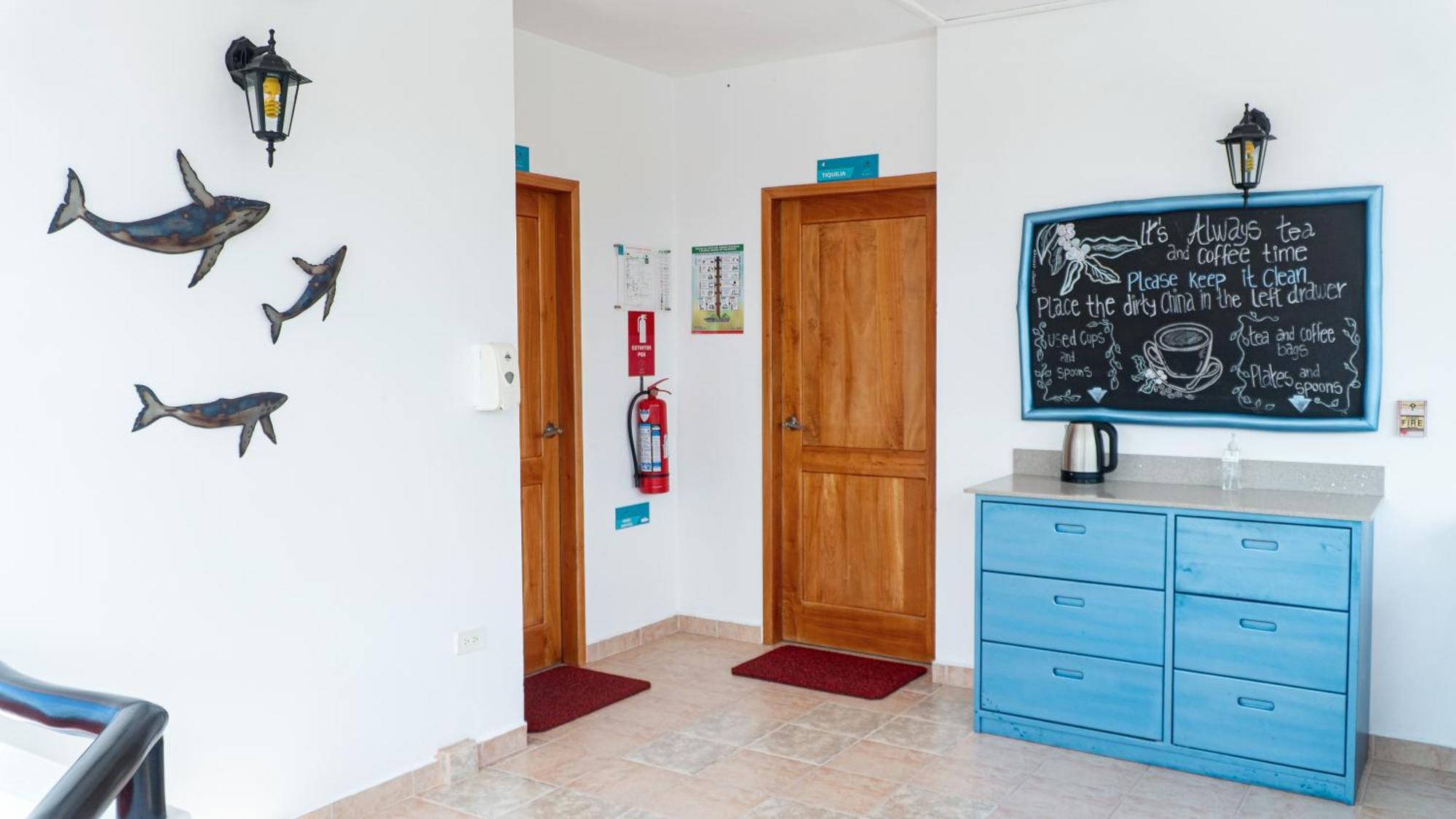 Hotel Galapagos Suites B&B Puerto Ayora Kültér fotó