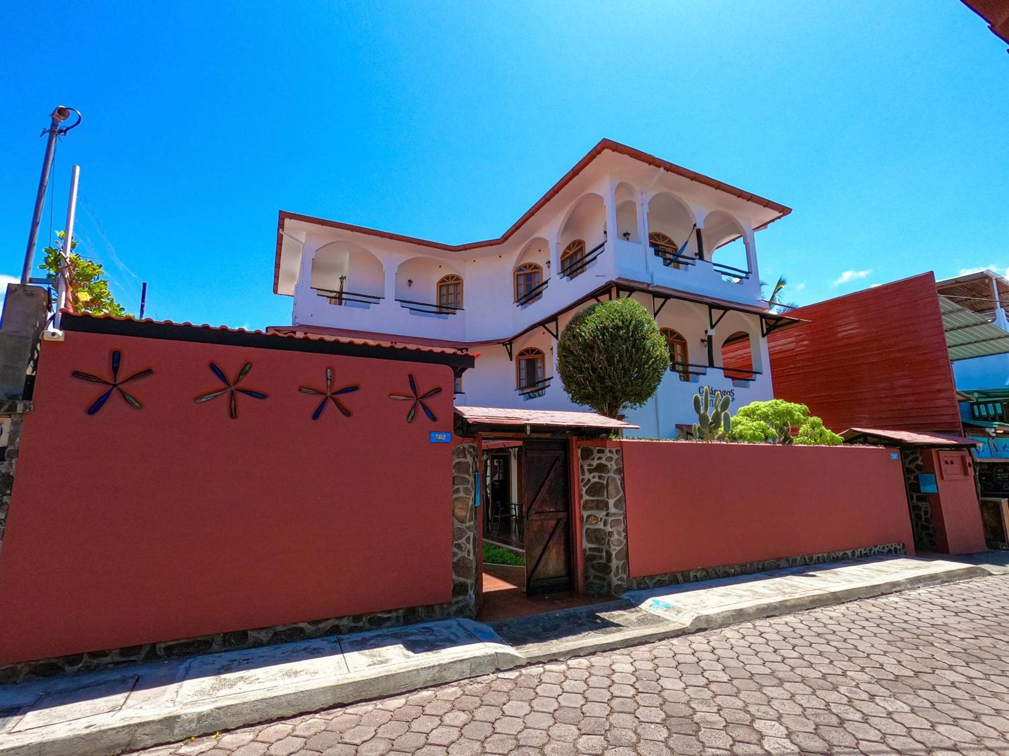 Hotel Galapagos Suites B&B Puerto Ayora Kültér fotó